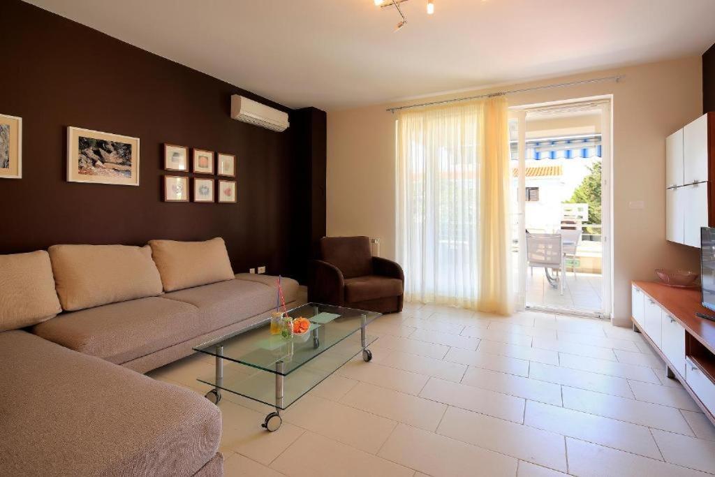 Apartments Luxury Living Novalja Exterior foto
